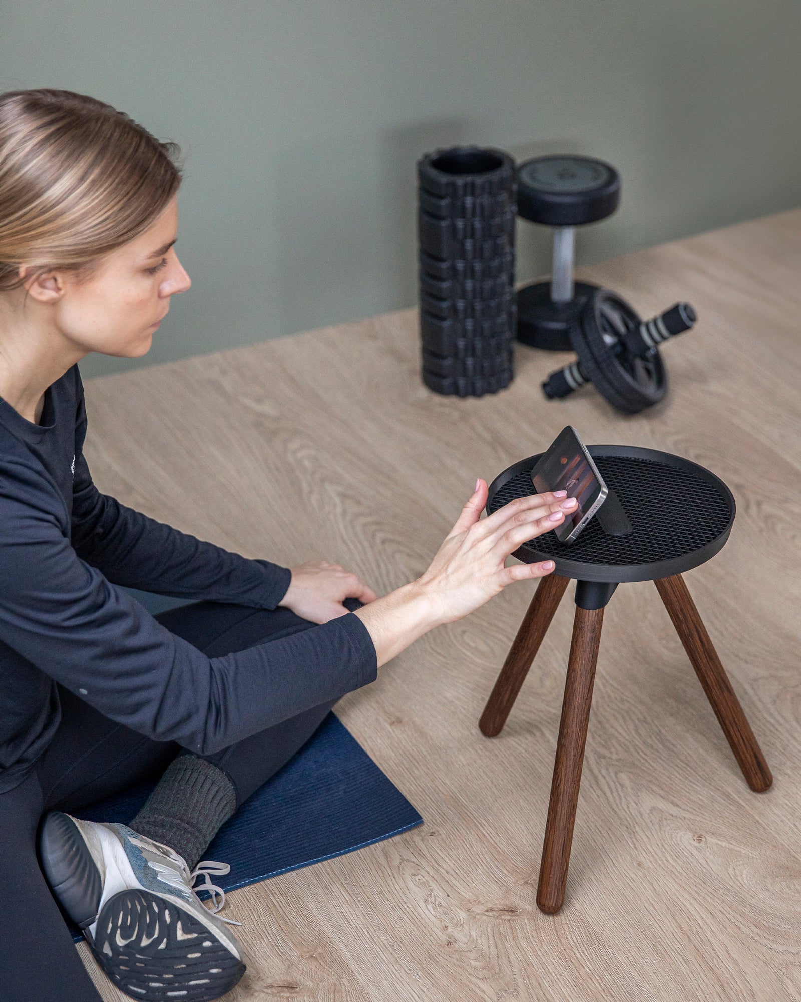 Tons Core Stand — Telefon