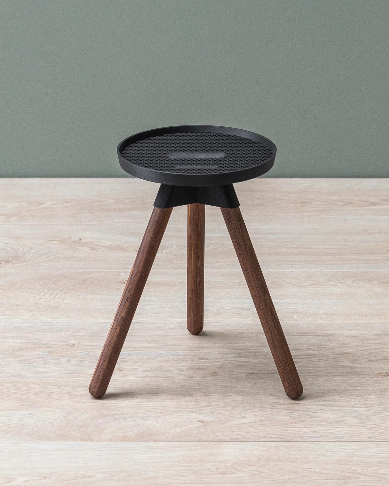 Tons Core Stand — Telefon