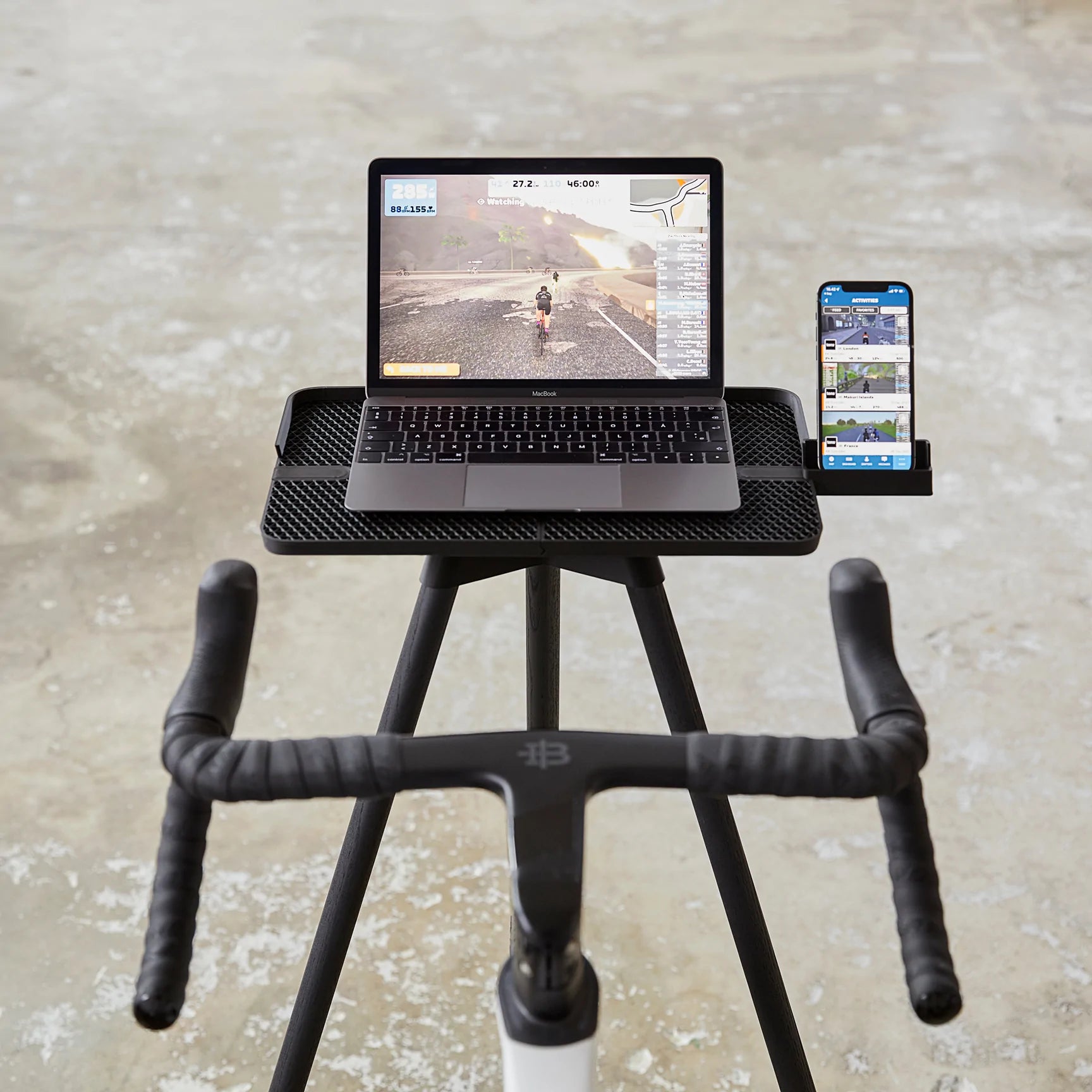 Tons Studio Laptop Race Table Wildeiche