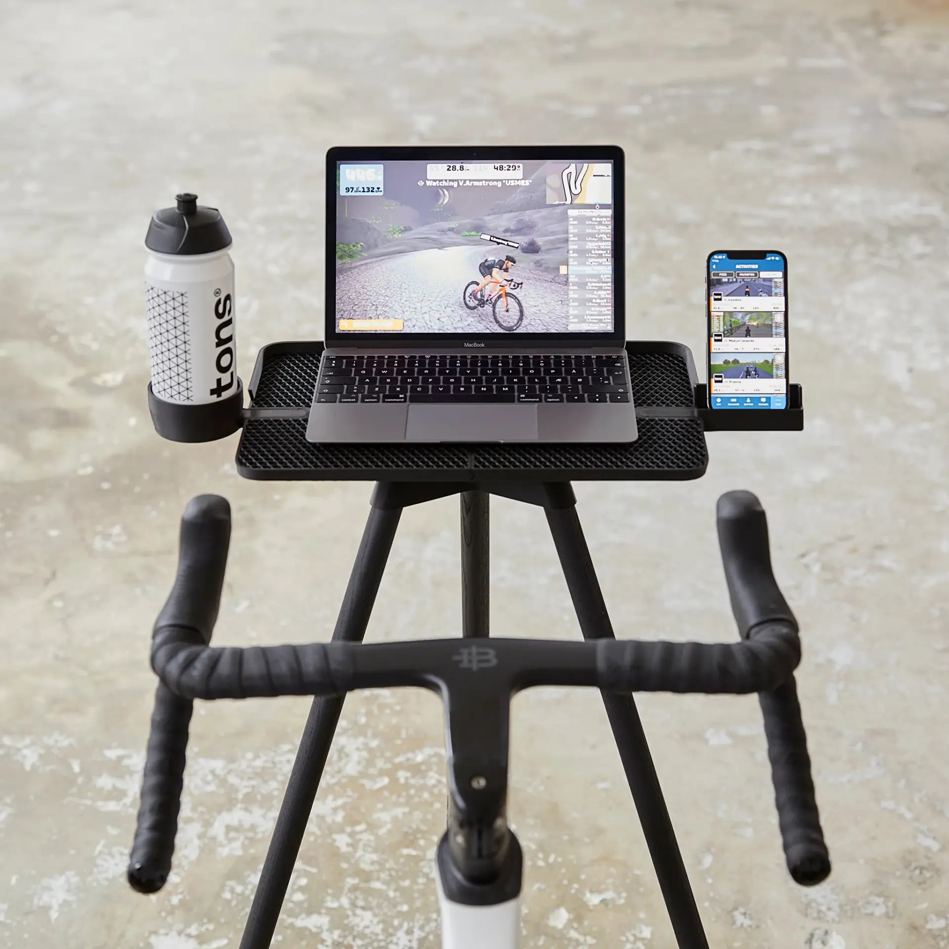 Tons Studio Laptop Race Table Wildeiche